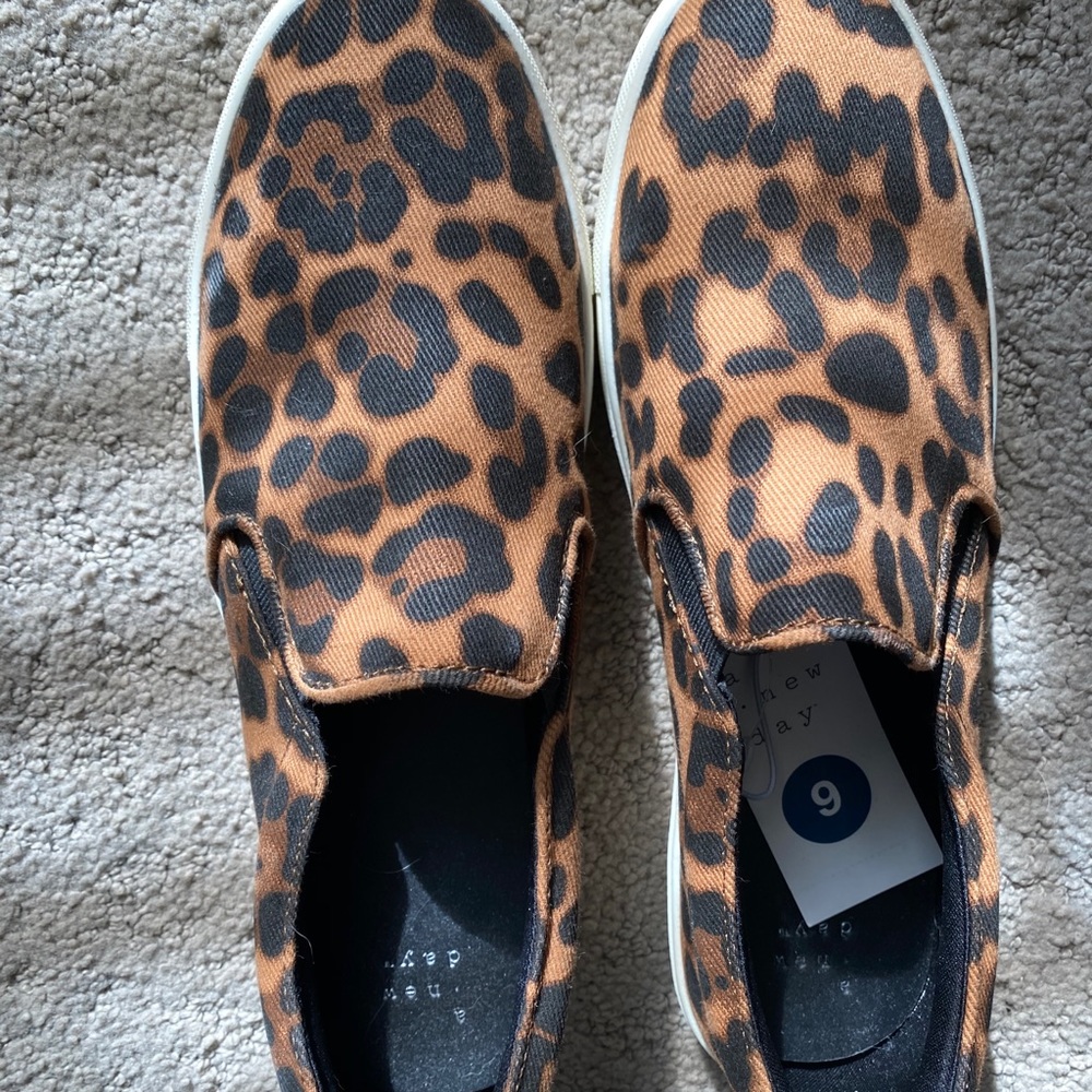 Leopard slip ons